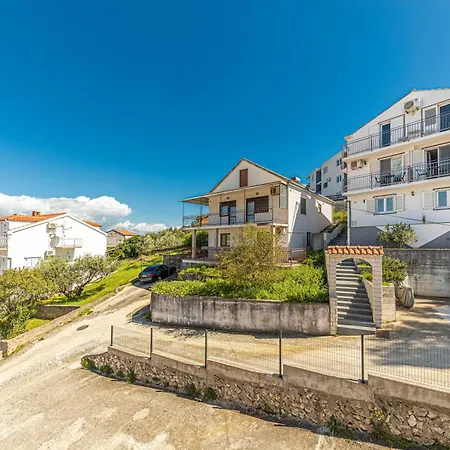 Simic * Трогир