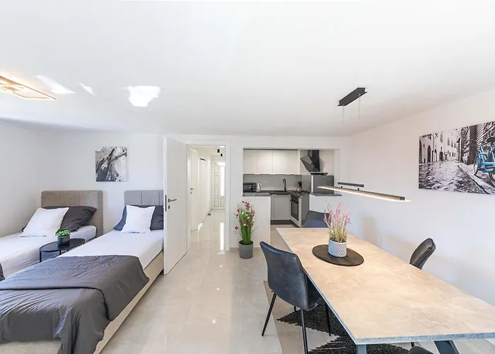 Simic * Трогир